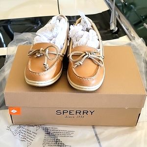 NEW without box Sperry Topsider boat shoes/school shoes